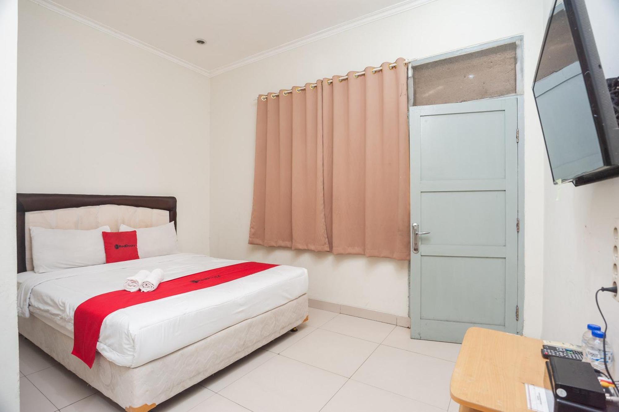 Reddoorz Plus Near Rs Pmi Bogor Eksteriør bilde