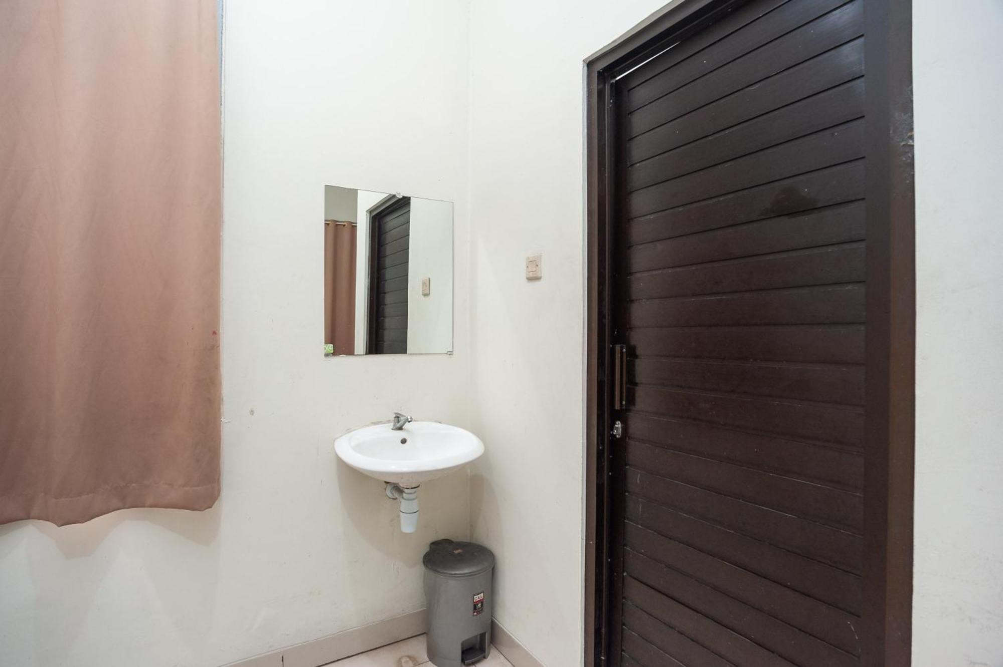 Reddoorz Plus Near Rs Pmi Bogor Eksteriør bilde