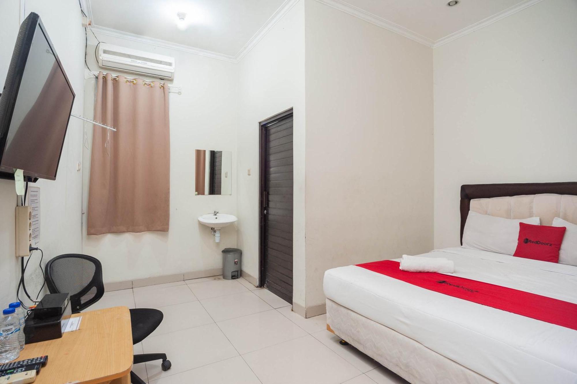 Reddoorz Plus Near Rs Pmi Bogor Eksteriør bilde