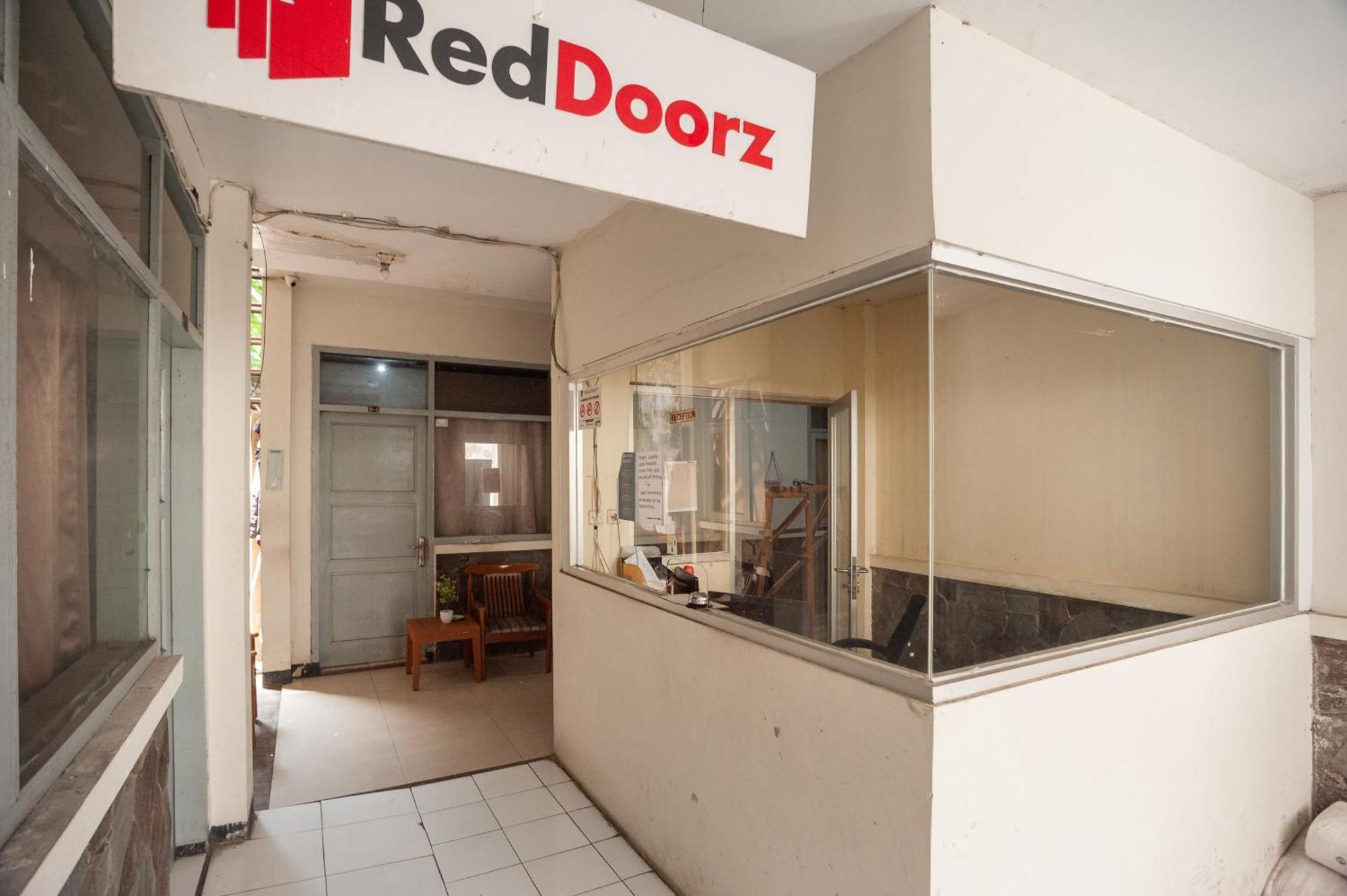 Reddoorz Plus Near Rs Pmi Bogor Eksteriør bilde